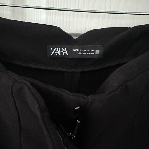 High Waisted Zara dress pant - Picture 2 of 3